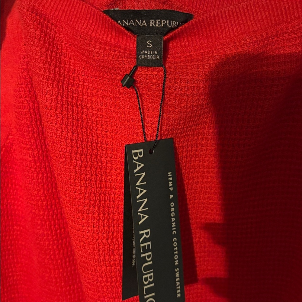 Banana Republic Red Camisole Top - Picture 2 of 3